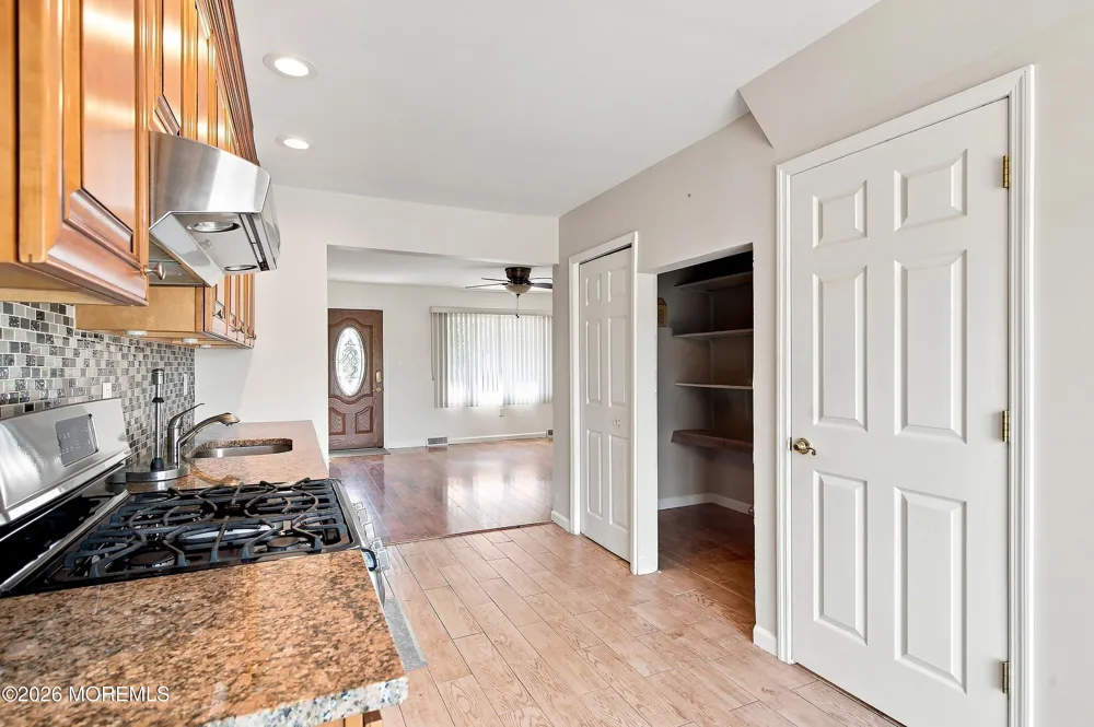 1698 Union Avenue Hazlet, NJ 07730