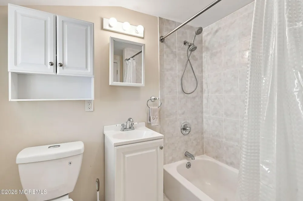 1698 Union Avenue Hazlet, NJ 07730