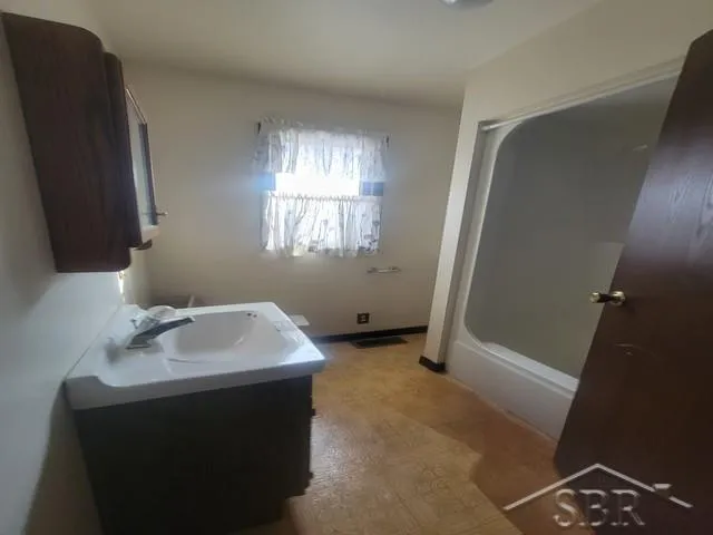 3861 Jim Drive Bridgeport Charter Township, MI 48722