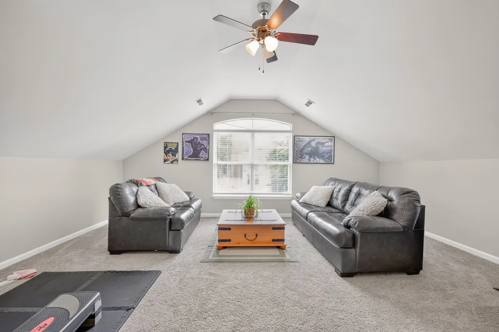 104 E Ridgeview Trce Hendersonville, TN 37075