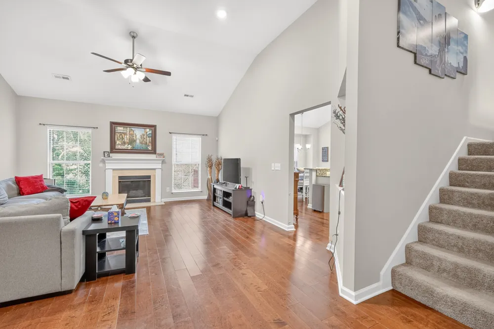 104 E Ridgeview Trce Hendersonville, TN 37075
