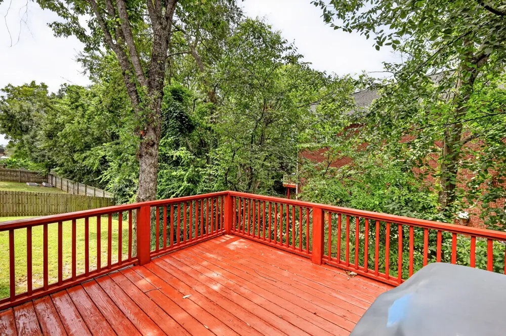 104 E Ridgeview Trce Hendersonville, TN 37075