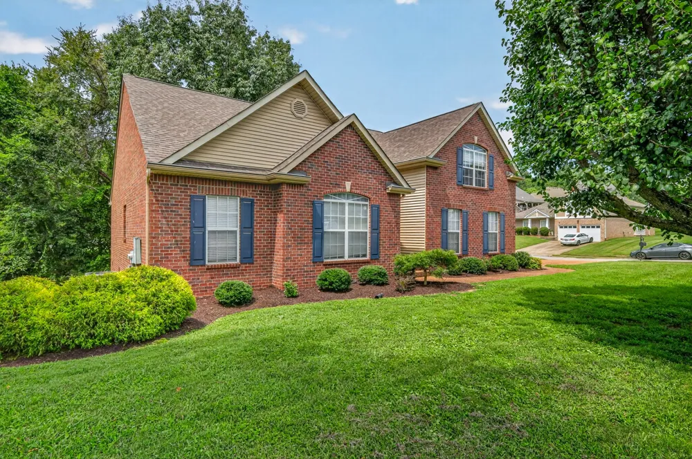 104 E Ridgeview Trce Hendersonville, TN 37075