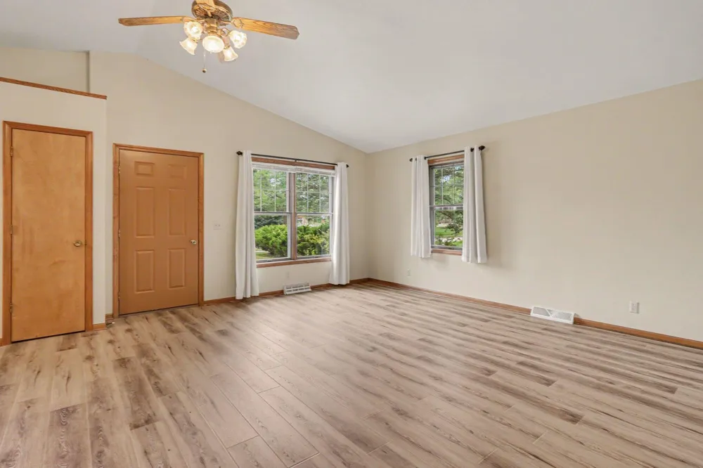917 Ottawa Avenue Holland City, MI 49423