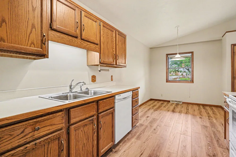 917 Ottawa Avenue Holland City, MI 49423