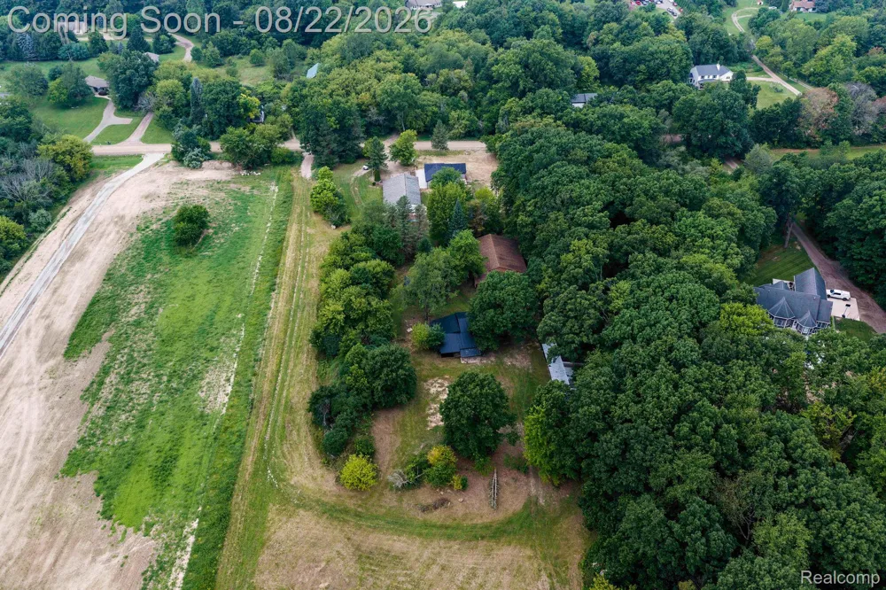 5800 Mack Road Oceola Township, MI 48855
