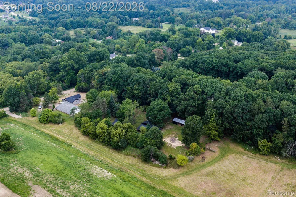 5800 Mack Road Oceola Township, MI 48855