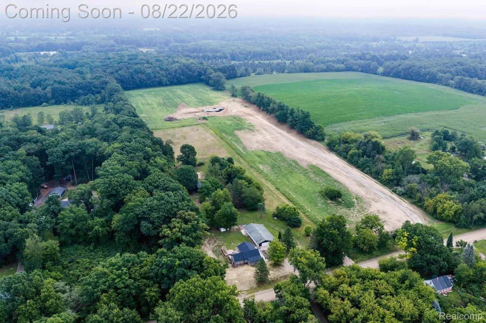 5800 Mack Road Oceola Township, MI 48855