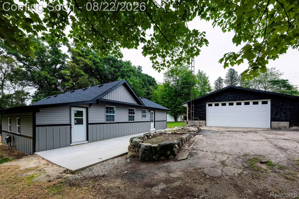 5800 Mack Road Oceola Township, MI 48855