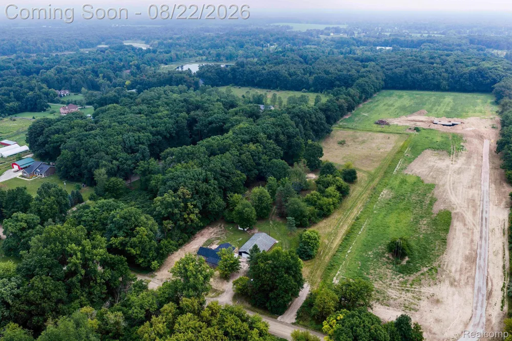 5800 Mack Road Oceola Township, MI 48855