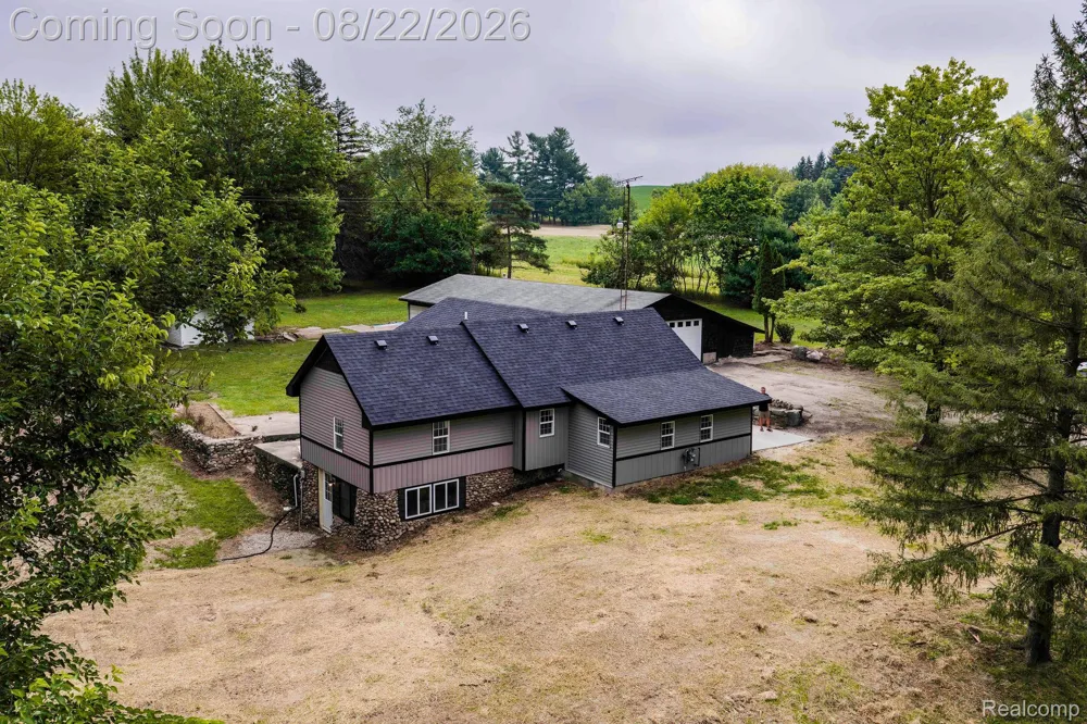 5800 Mack Road Oceola Township, MI 48855