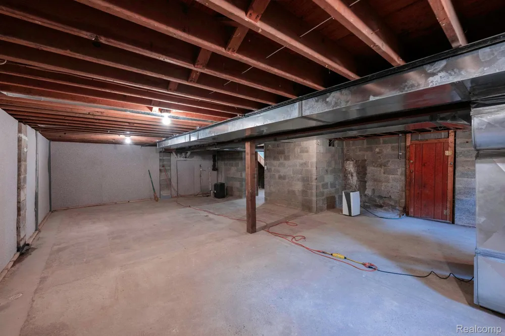 5800 Mack Road Oceola Township, MI 48855