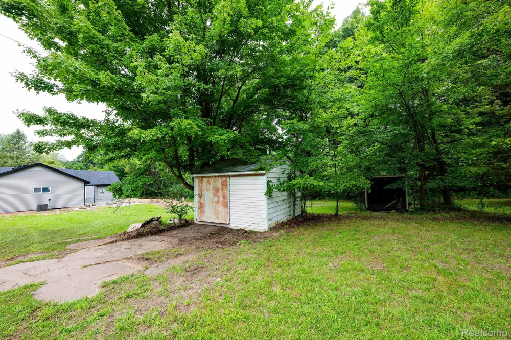 5800 Mack Road Oceola Township, MI 48855