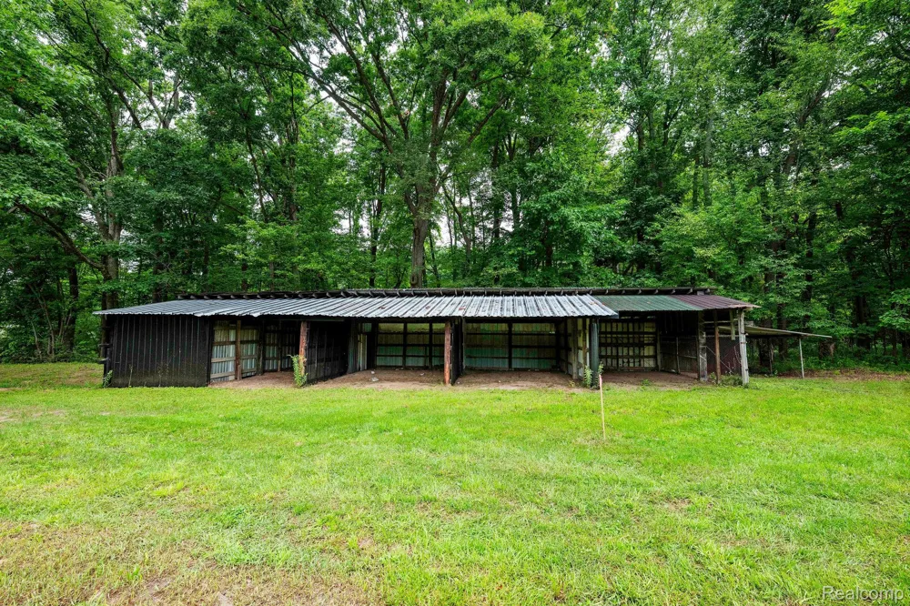 5800 Mack Road Oceola Township, MI 48855