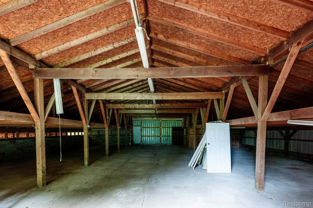 5800 Mack Road Oceola Township, MI 48855