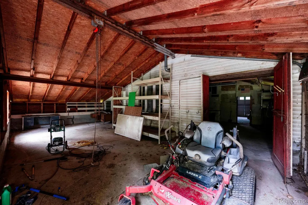 5800 Mack Road Oceola Township, MI 48855