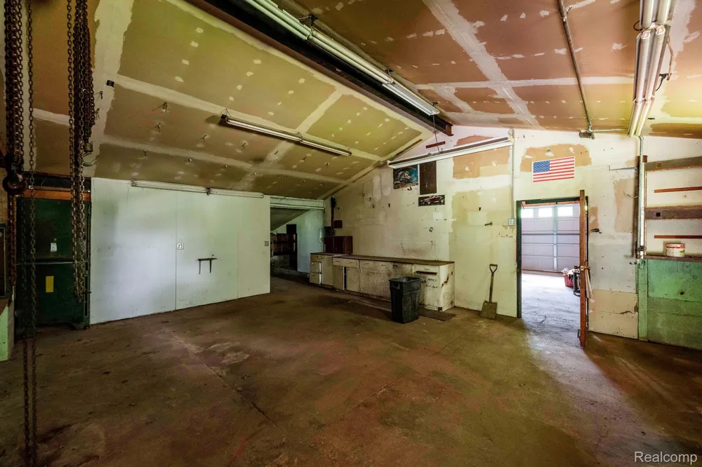 5800 Mack Road Oceola Township, MI 48855