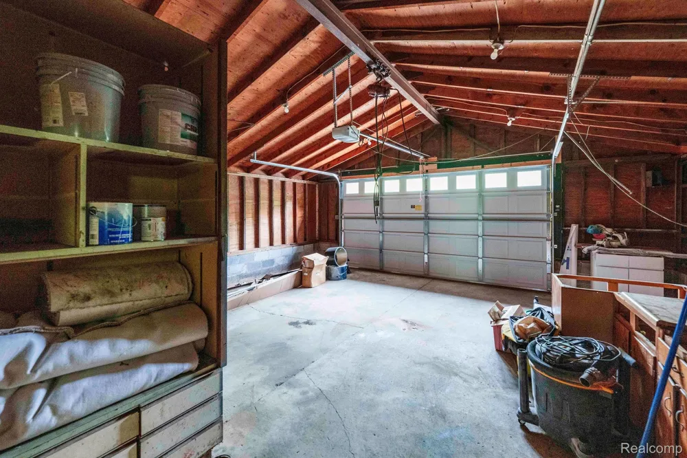 5800 Mack Road Oceola Township, MI 48855