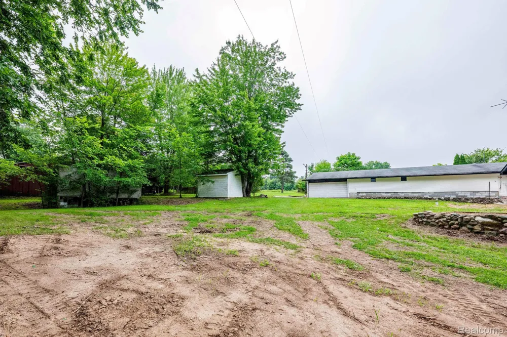 5800 Mack Road Oceola Township, MI 48855