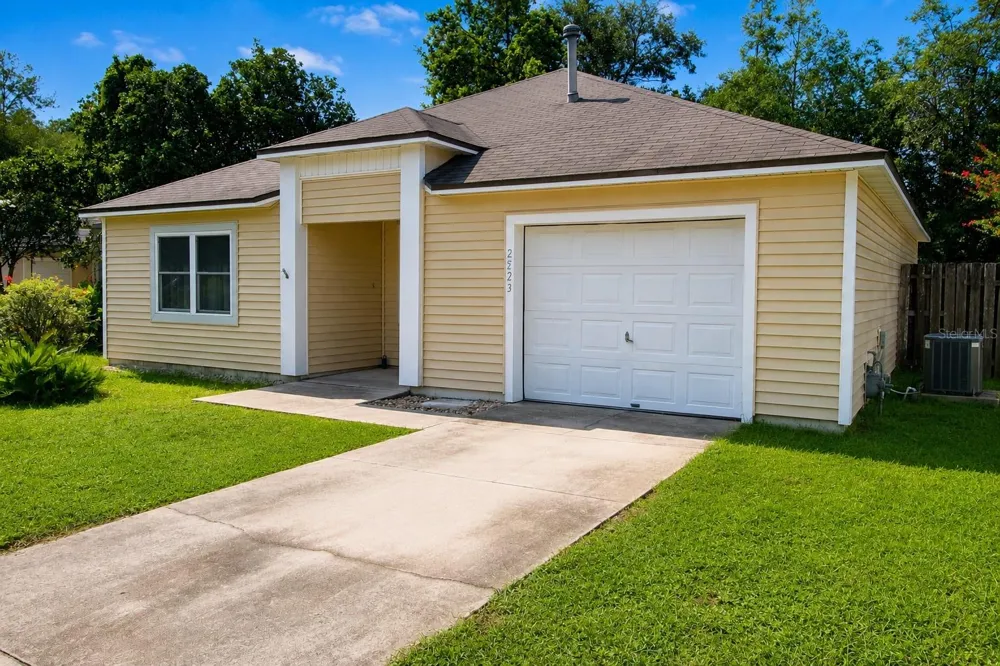 2523 NW 38 PLACE Gainesville, FL 32605