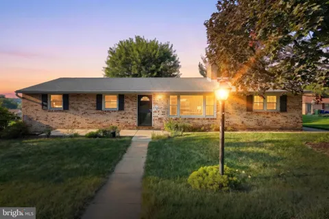 655 SKYVIEW DRIVE