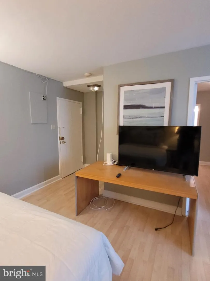 1021 ARLINGTON BOULEVARD #713 Arlington, VA 22209