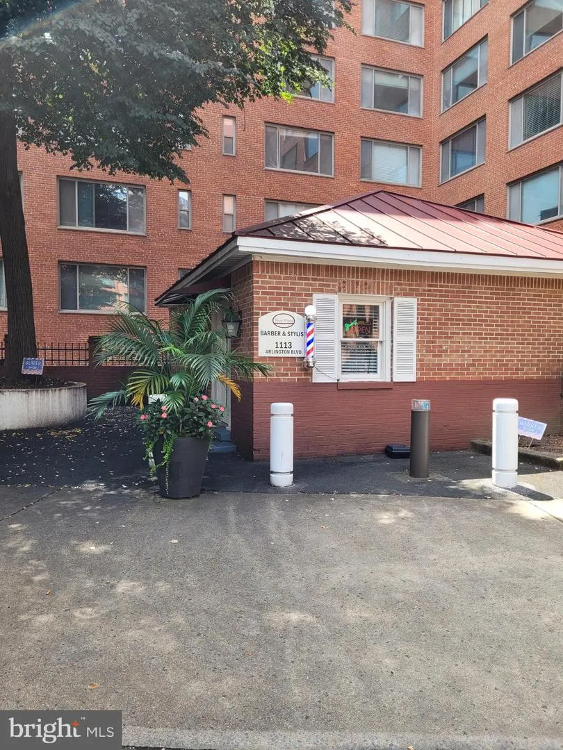 1021 ARLINGTON BOULEVARD #713 Arlington, VA 22209