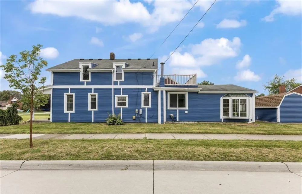 19903 Martin Road Saint Clair Shores, MI 48081
