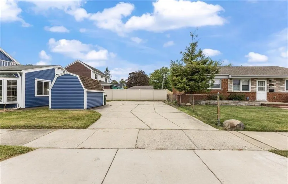 19903 Martin Road Saint Clair Shores, MI 48081
