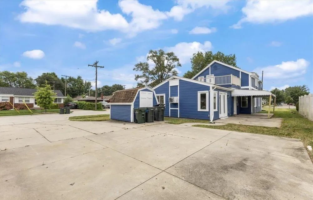 19903 Martin Road Saint Clair Shores, MI 48081