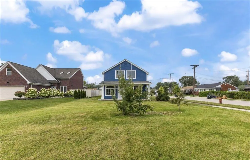 19903 Martin Road Saint Clair Shores, MI 48081