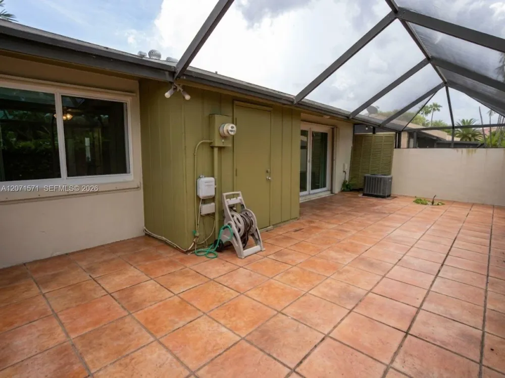 11942 SW 122nd Pl #. Miami, FL 33186