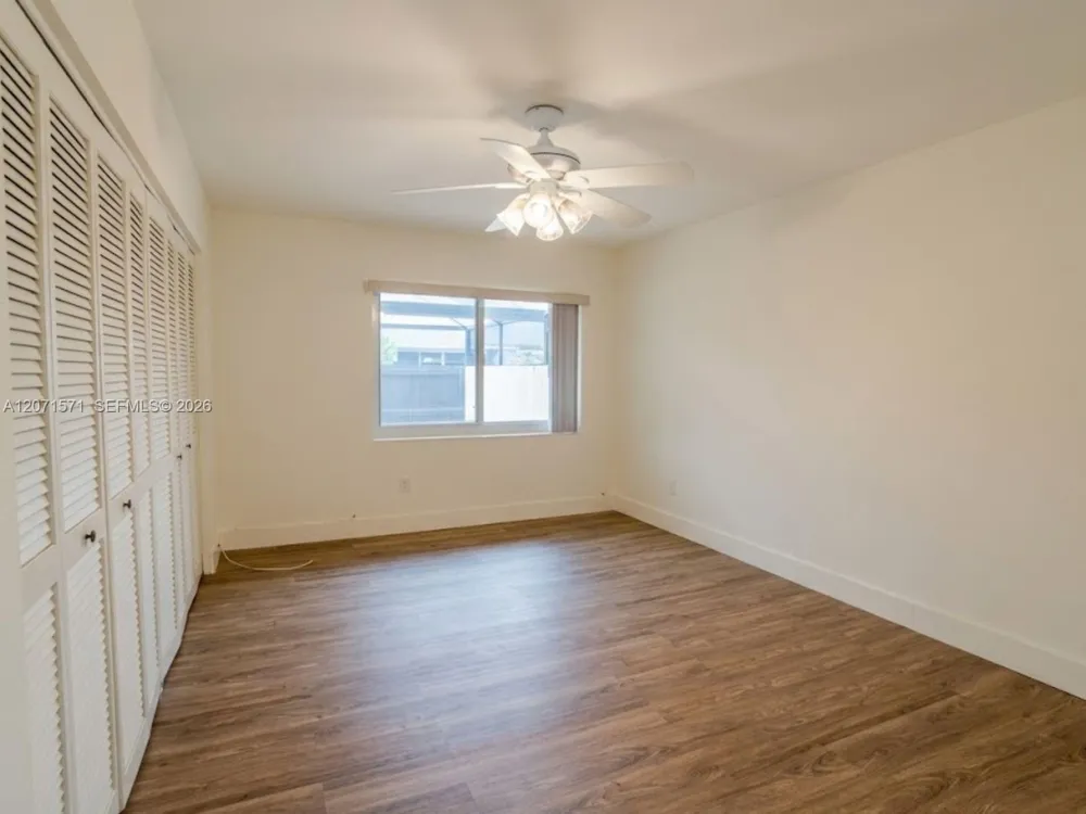 11942 SW 122nd Pl #. Miami, FL 33186