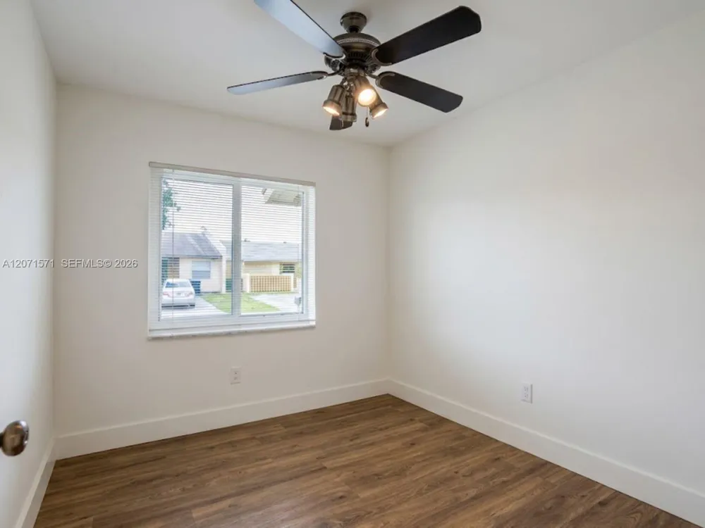 11942 SW 122nd Pl #. Miami, FL 33186