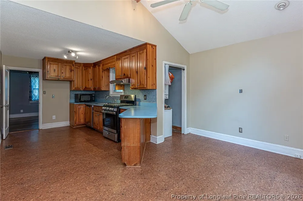 725 Poole Drive Fayetteville, NC 28303