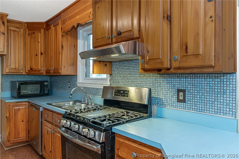 725 Poole Drive Fayetteville, NC 28303