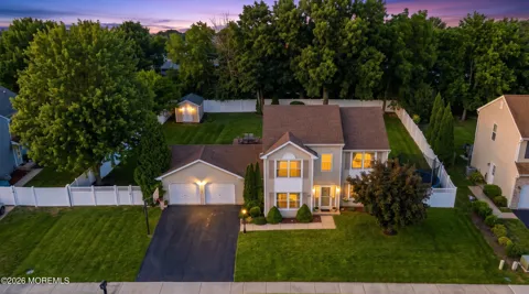 10 Shadow Ridge Court