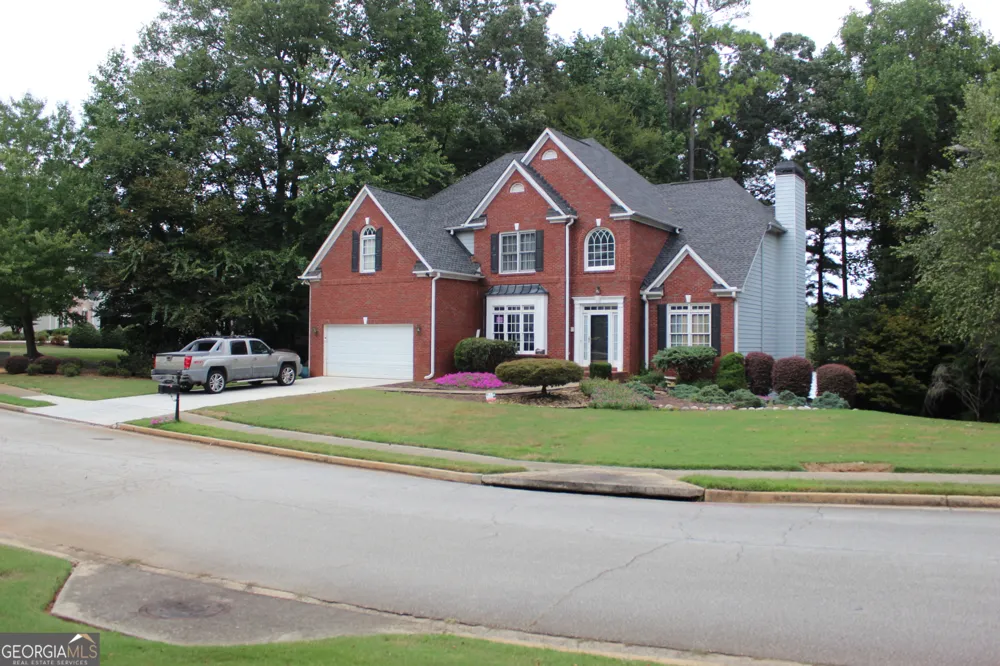 425 N Deshong RD Stone Mountain, GA 30087