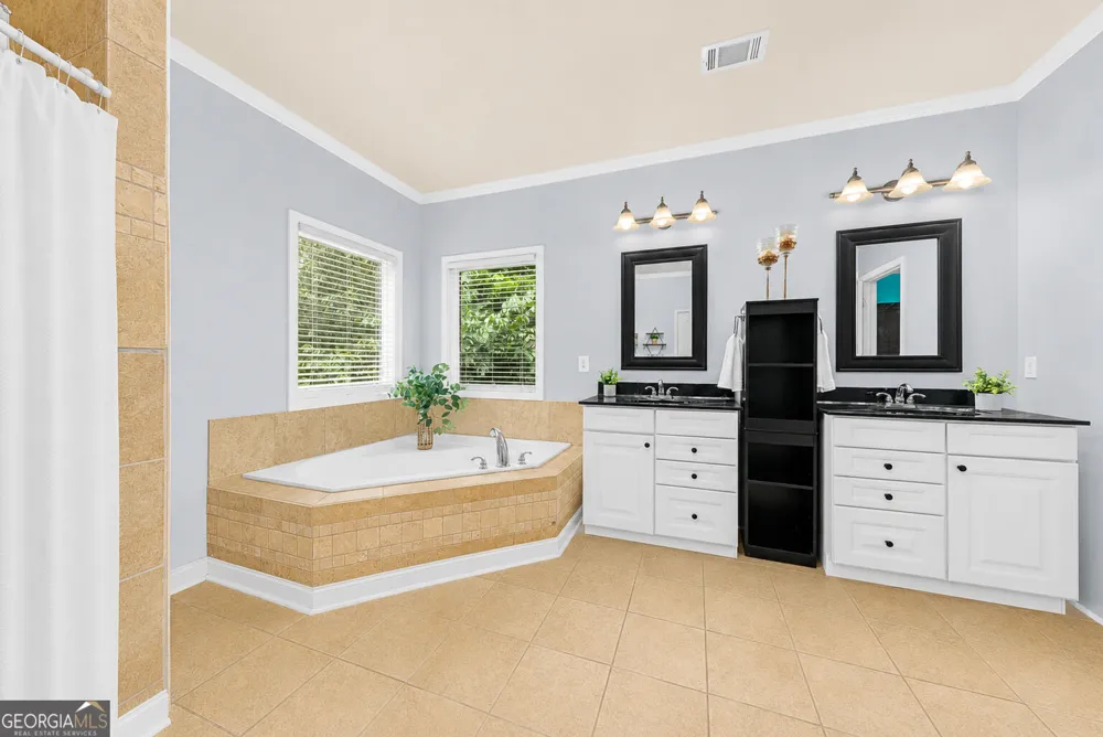 235 Brooks RD Pendergrass, GA 30567