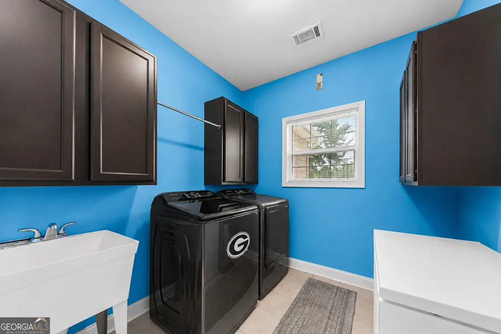 235 Brooks RD Pendergrass, GA 30567