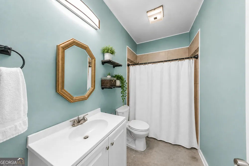 235 Brooks RD Pendergrass, GA 30567