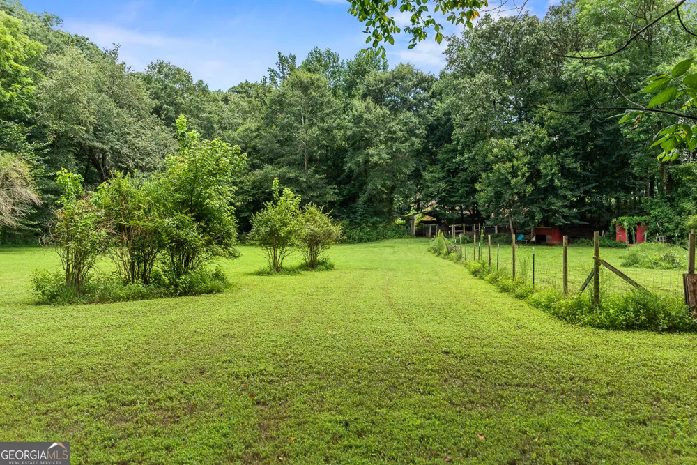 235 Brooks RD Pendergrass, GA 30567