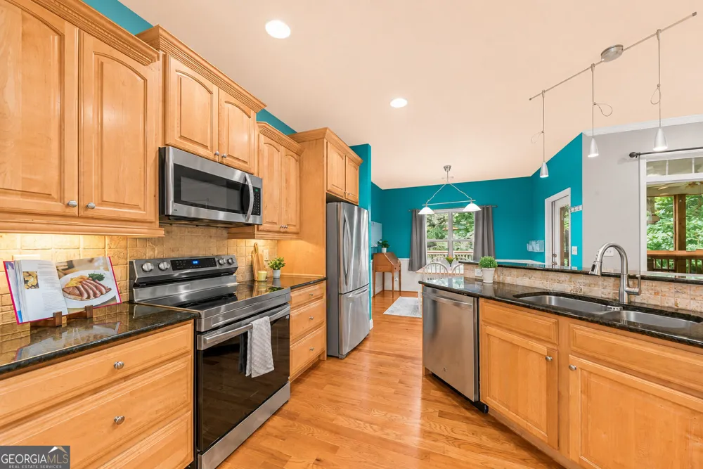 235 Brooks RD Pendergrass, GA 30567