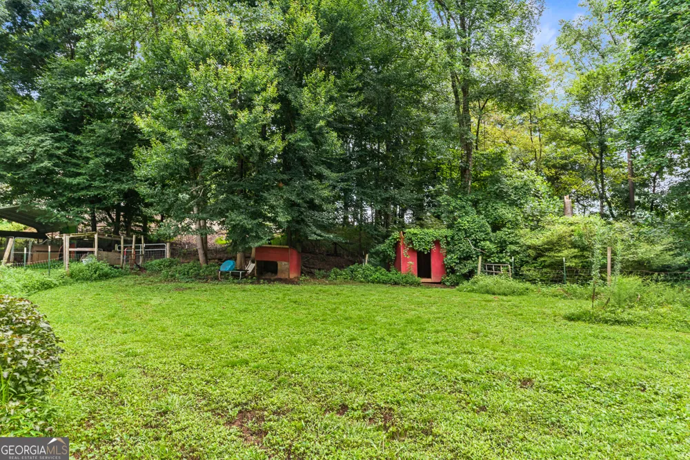 235 Brooks RD Pendergrass, GA 30567
