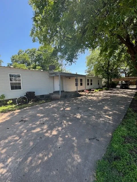 425 3rd Street Buffalo Gap, TX 79508