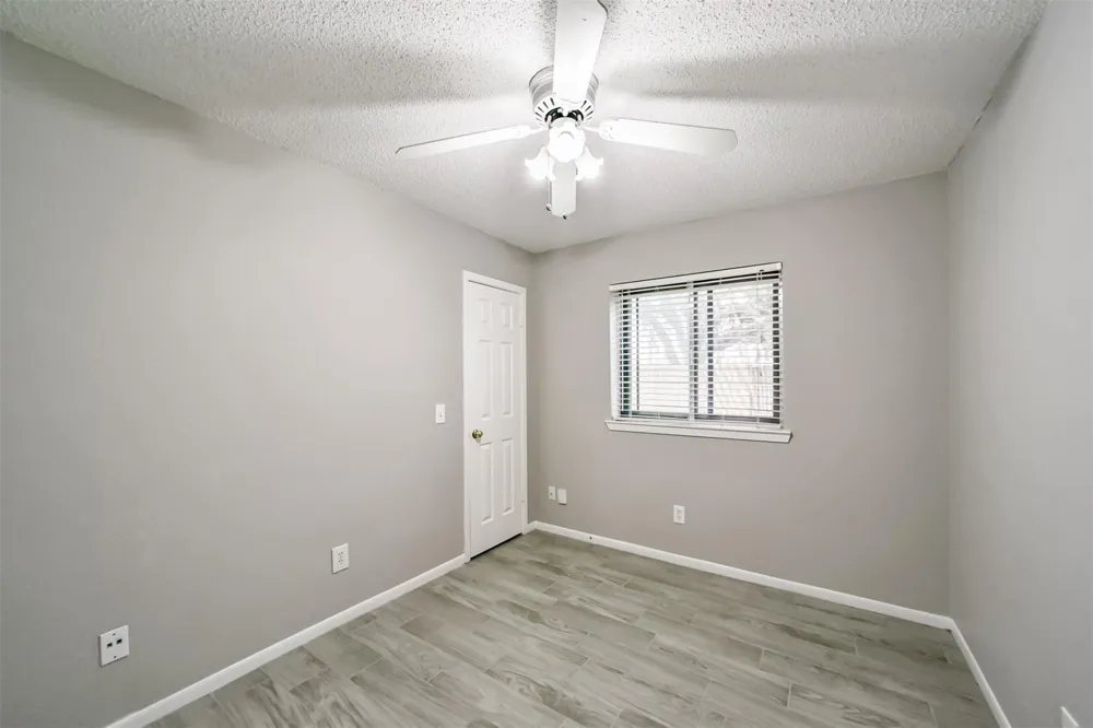 1613 Brook Meadow Drive La Porte, TX 77571