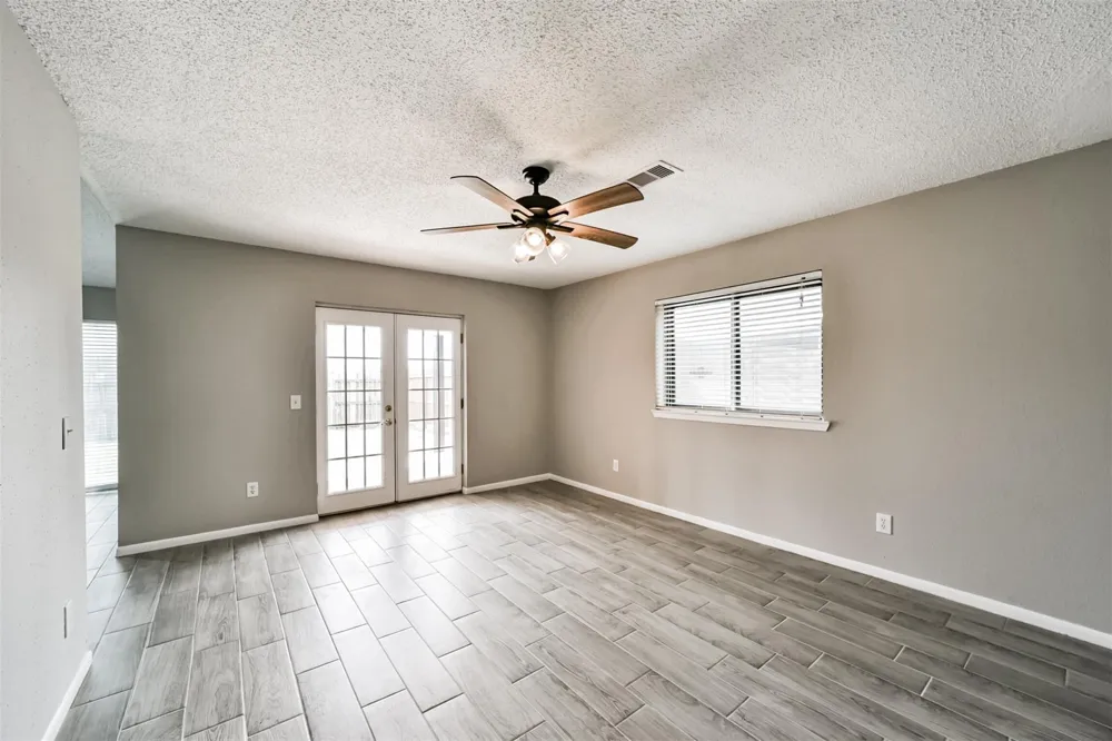 1613 Brook Meadow Drive La Porte, TX 77571