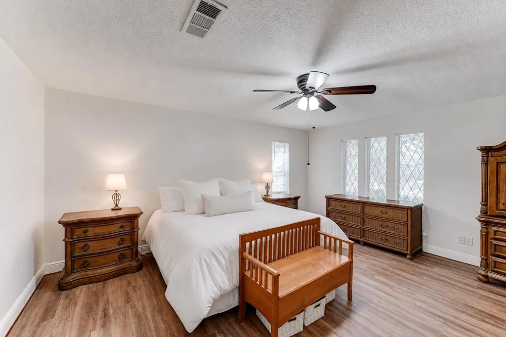 16310 Acapulco Drive Jersey Village, TX 77040