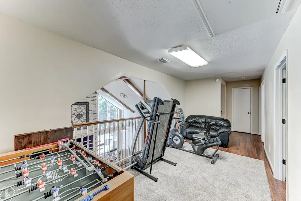 16310 Acapulco Drive Jersey Village, TX 77040