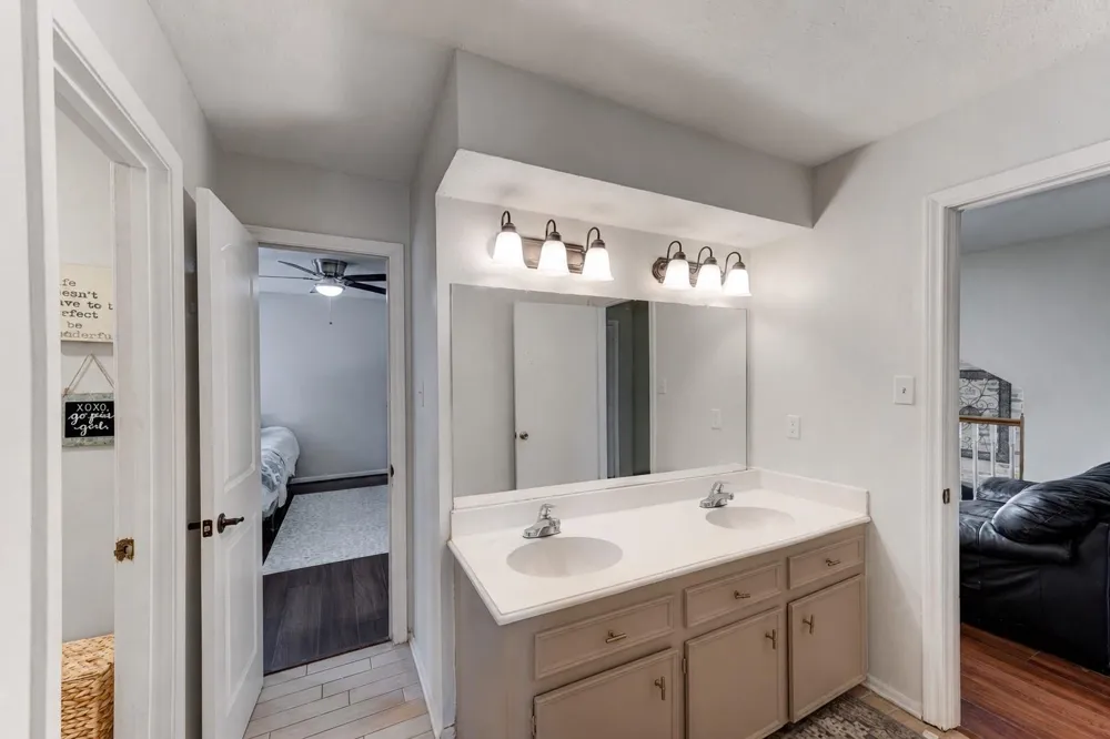 16310 Acapulco Drive Jersey Village, TX 77040